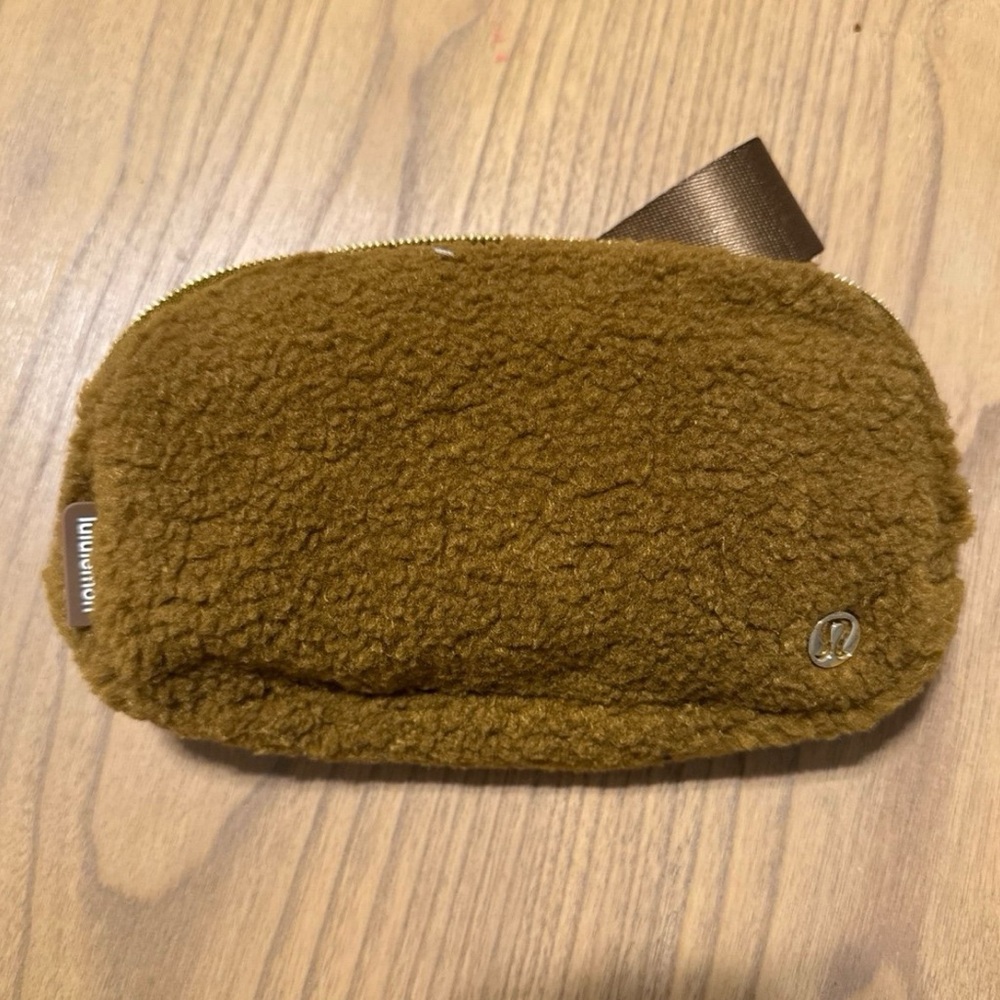 Lululemon Burnt Caramel Sherpa Belt Bag